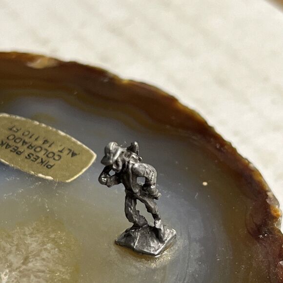 Agate Geode Mineral Crystal Rock Mine Figurine with Pewter Miners & Train Pyrite - Picture 4 of 10